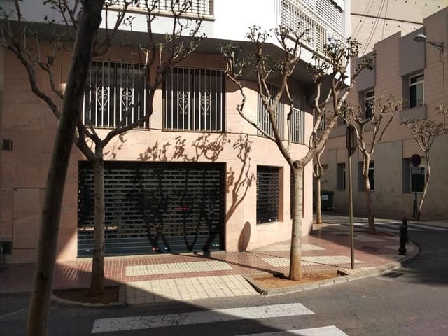 Commercial for sale in Centro, Castelló de la Plana - € 120,000 (Ref: 9502815)