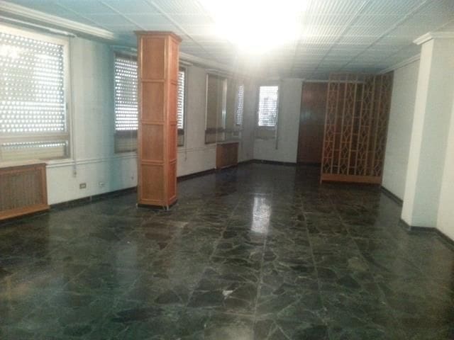 6 bedroom Flat for sale in Castello de la Plana - € 320,000 (Ref: 9502818)