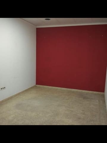 Commercial for sale in Sur, Castelló de la Plana - € 90,000 (Ref: 9502819)