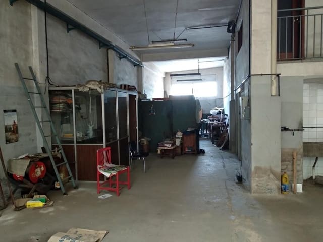 Commercial for sale in Sur, Castelló de la Plana - € 550,000 (Ref: 9502823)