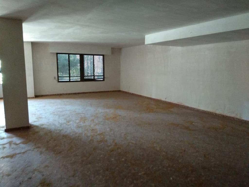 Commercial for sale in Castello de la Plana - € 300,000 (Ref: 9502825)