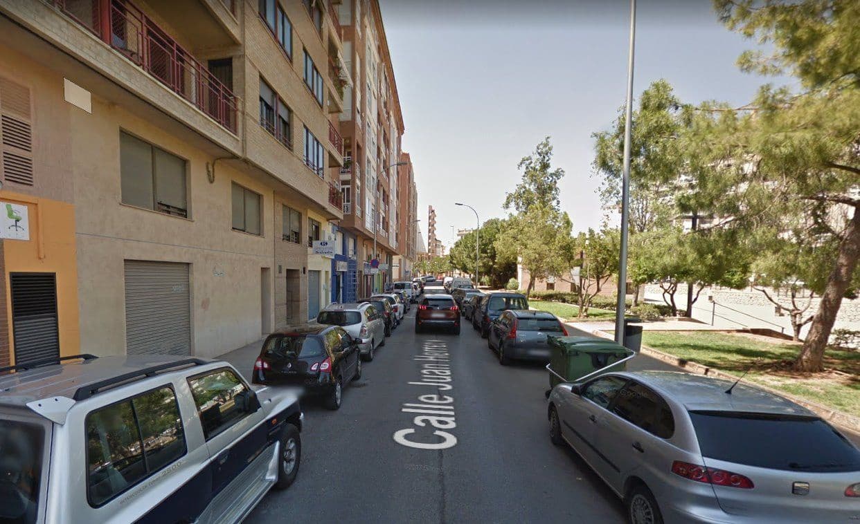 Commercial for sale in Castello de la Plana - € 300,000 (Ref: 9502825)