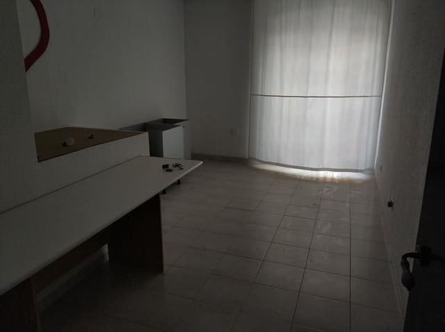 Büro zu vermieten in Centro, Castelló de la Plana - 300 € (Ref: 9502828)