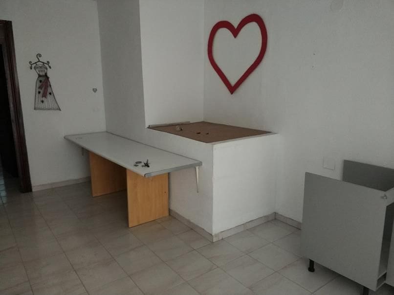 Büro zu vermieten in Castello de la Plana - 300 € (Ref: 9502828)