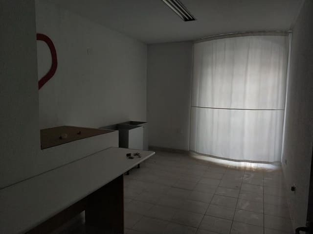 Büro zu vermieten in Centro, Castelló de la Plana - 300 € (Ref: 9502828)