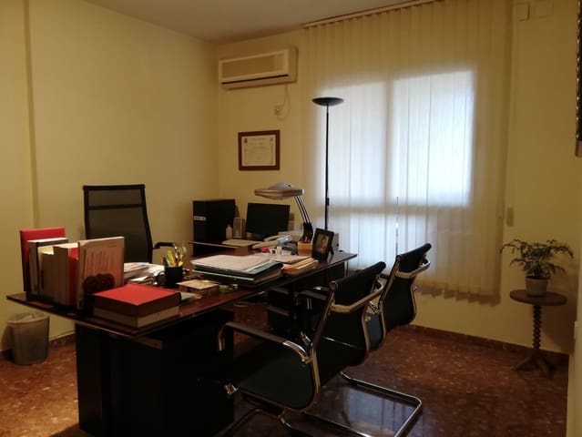Kontor till salu i Centro, Castelló de la Plana - 130 000 € (Ref: 9502829)