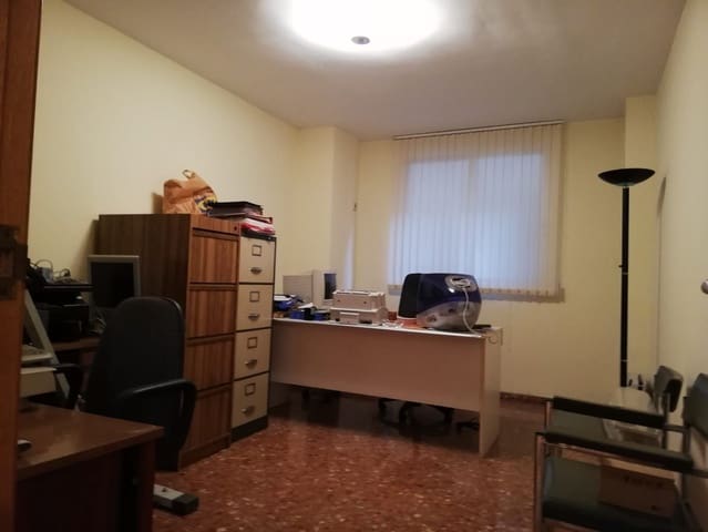 Kontor till salu i Centro, Castelló de la Plana - 130 000 € (Ref: 9502829)