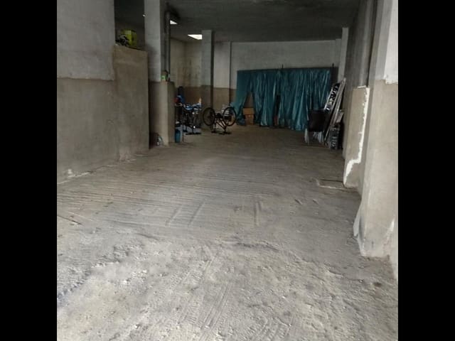 Commercial for sale in Sur, Castelló de la Plana - € 90,000 (Ref: 9502834)