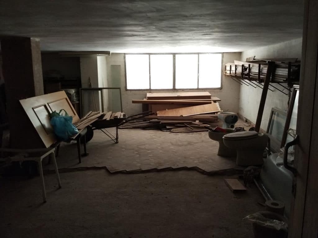 Commercial for sale in Castello de la Plana - € 450,000 (Ref: 9502836)