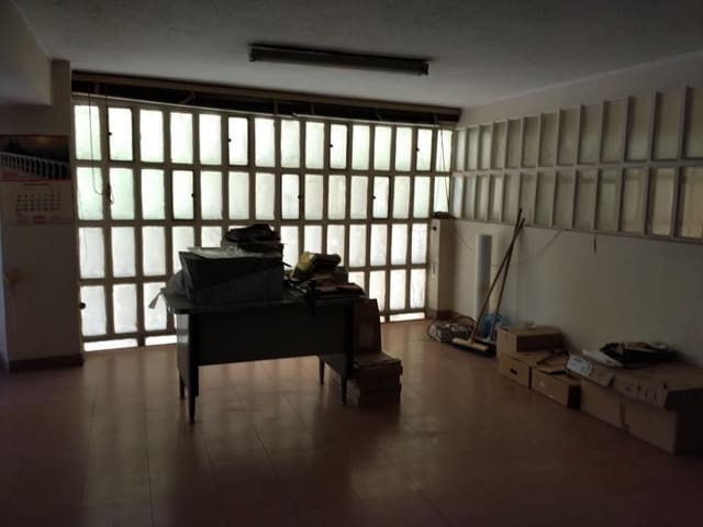 Gewerbe zu verkaufen in Este, Castelló de la Plana - 450.000 € (Ref: 9502836)