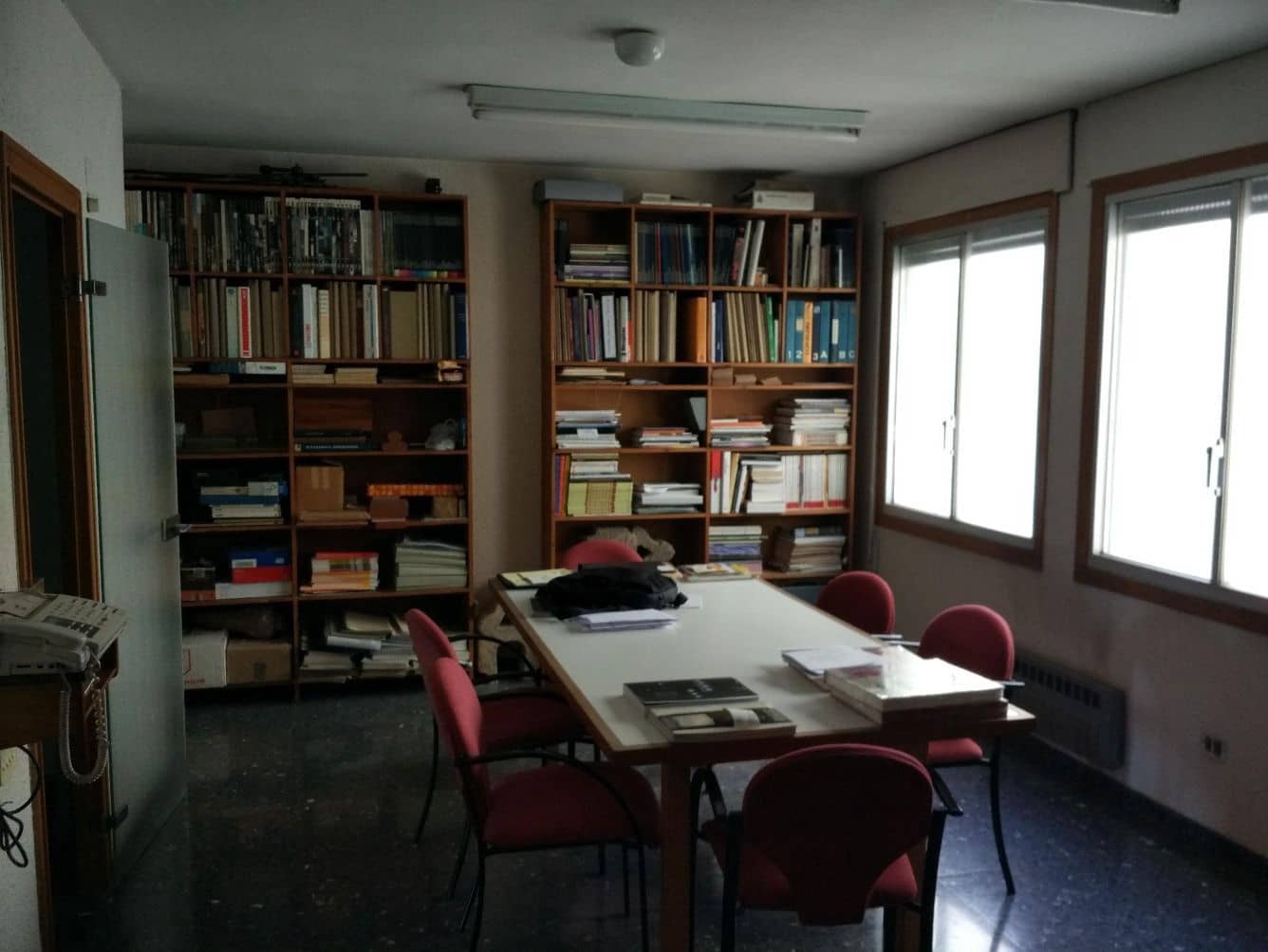 Office for sale in Castello de la Plana - € 200,000 (Ref: 9502839)