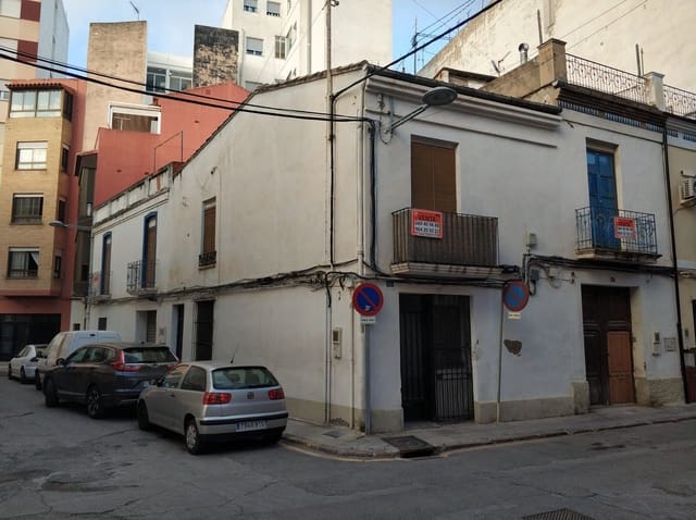 Townhouse for sale in Norte, Castelló de la Plana - € 200,000 (Ref: 9502841)