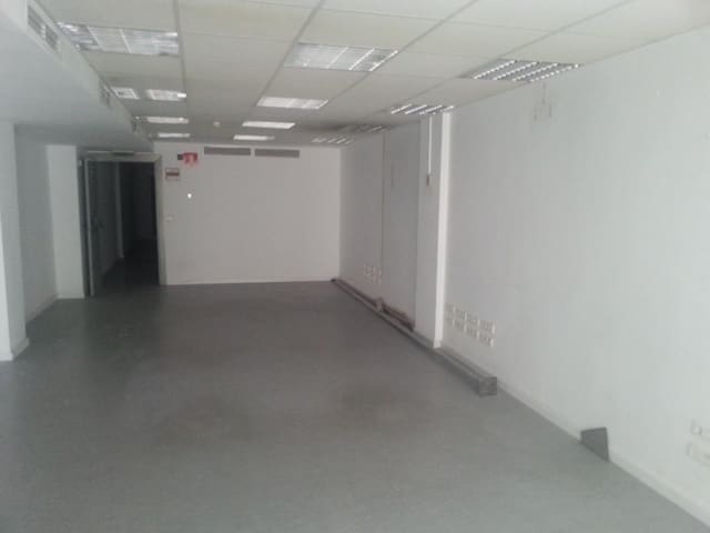 Commercial for rent in Centro, Castelló de la Plana - € 1,200 (Ref: 9502850)