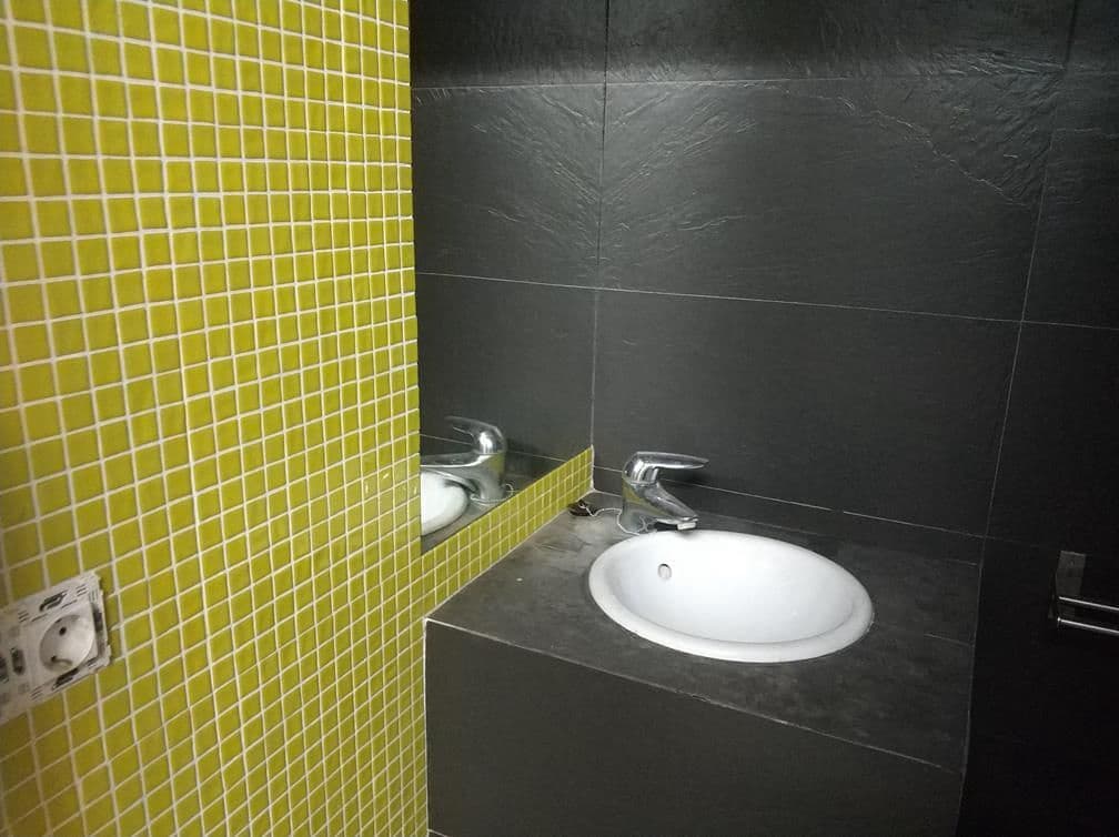 Commercial for rent in Castello de la Plana - € 1,500 (Ref: 9502854)