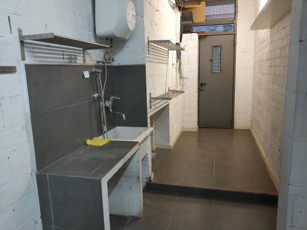 Commercial for rent in Castello de la Plana - € 1,500 (Ref: 9502854)