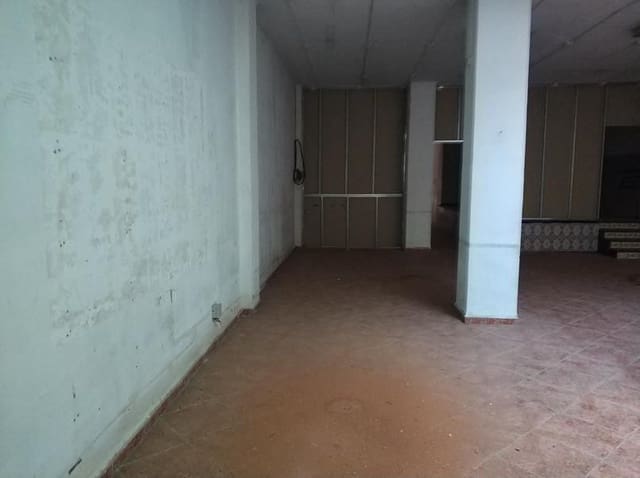 Commercial for sale in Centro, Castelló de la Plana - € 150,000 (Ref: 9502857)