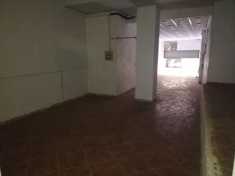 Commercial for sale in Castello de la Plana - € 150,000 (Ref: 9502857)