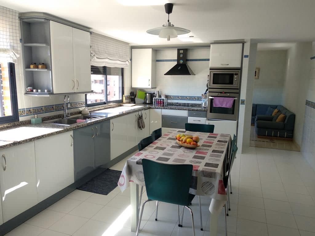 7 bedroom Flat for sale in Castello de la Plana - € 700,000 (Ref: 9502860)