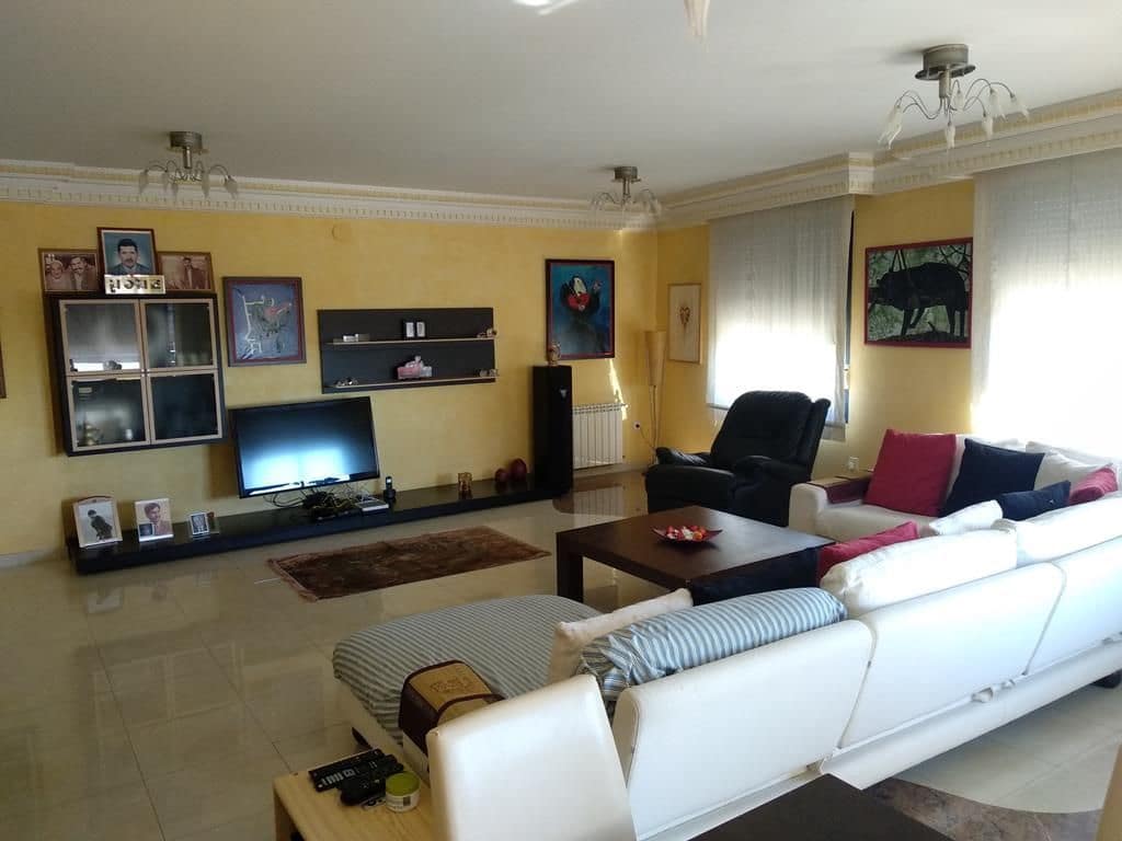 7 bedroom Flat for sale in Castello de la Plana - € 700,000 (Ref: 9502860)