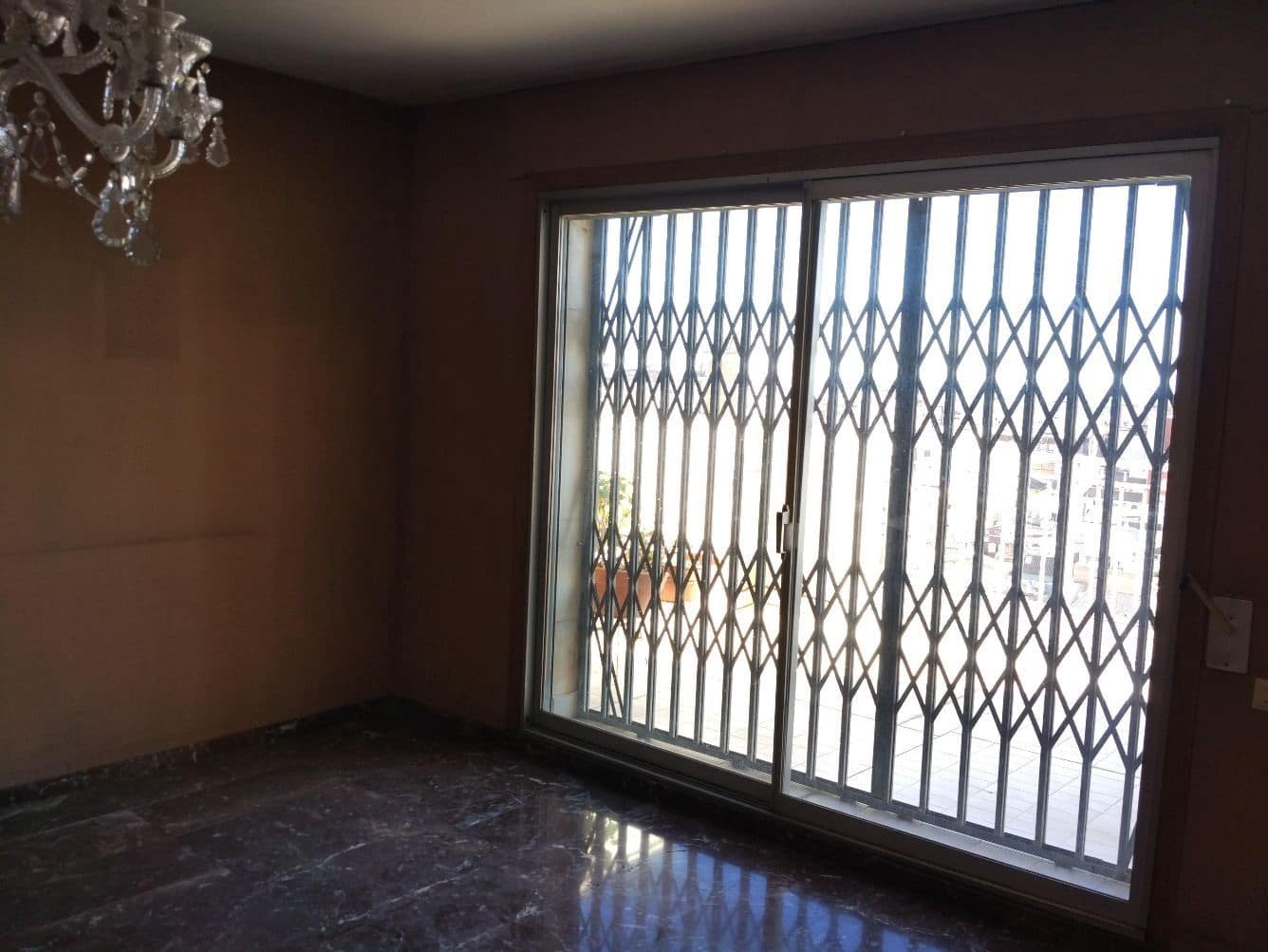 Flat for sale in Castello de la Plana - € 400,000 (Ref: 9502866)