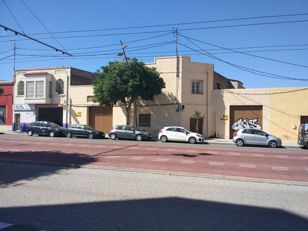 Commercial for sale in Castello de la Plana - € 750,000 (Ref: 9502872)