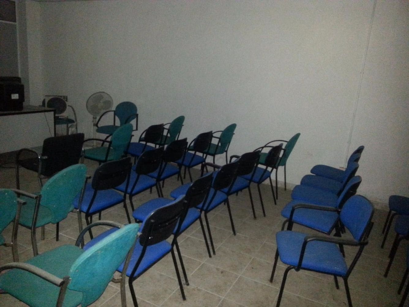 Commercial for sale in Castello de la Plana - € 82,500 (Ref: 9502873)