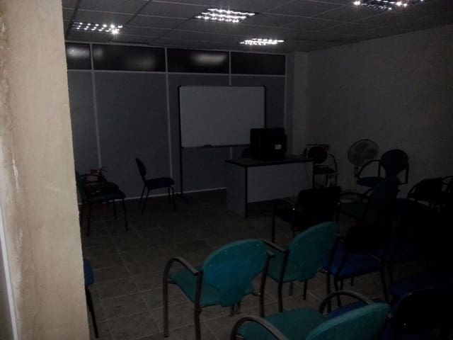 Commercieel te koop in Norte, Castelló de la Plana - € 82.500 (Ref: 9502873)