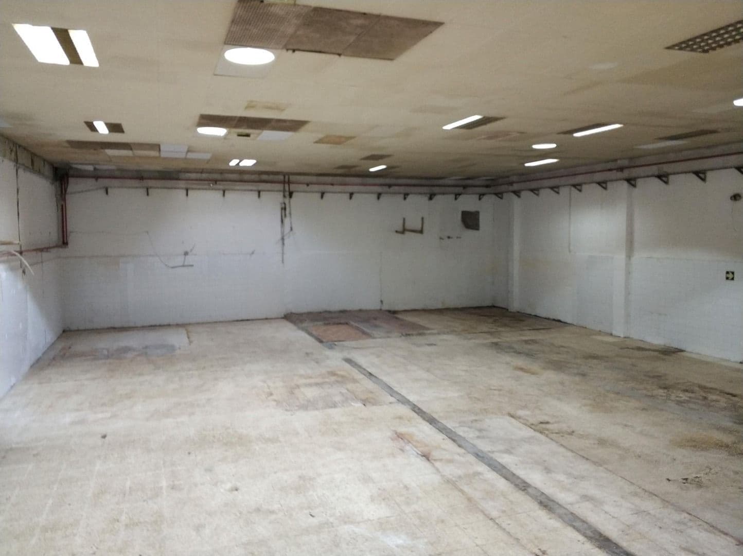 Commercial for sale in Castello de la Plana - € 325,000 (Ref: 9502875)