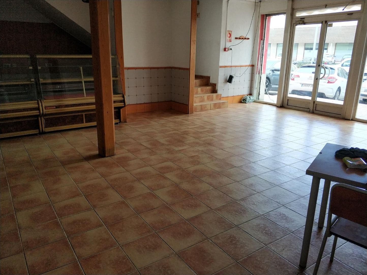 Commercial for sale in Castello de la Plana - € 325,000 (Ref: 9502875)