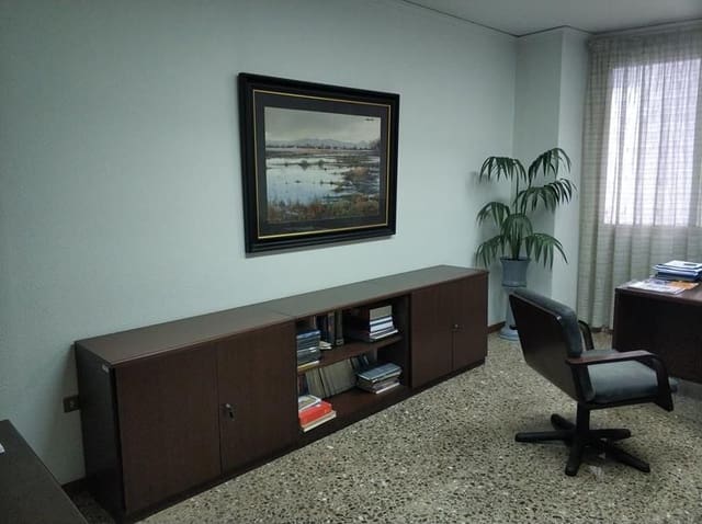 Office for rent in Centro, Castelló de la Plana - € 450 (Ref: 9502877)