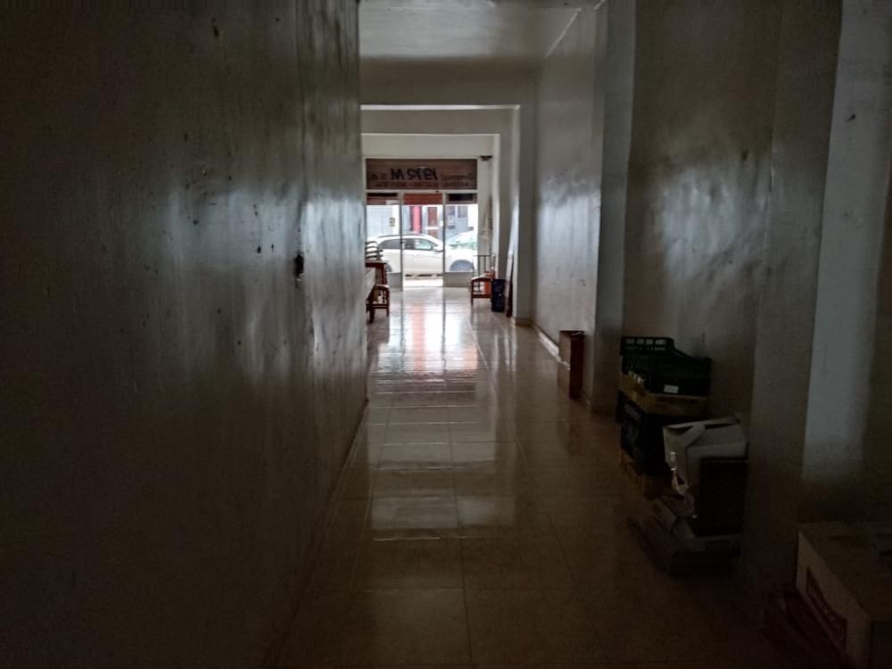 Commercial for sale in Castello de la Plana - € 400,000 (Ref: 9502879)