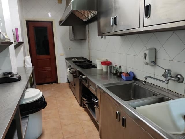 Commercial for sale in Oeste, Castelló de la Plana - € 400,000 (Ref: 9502879)