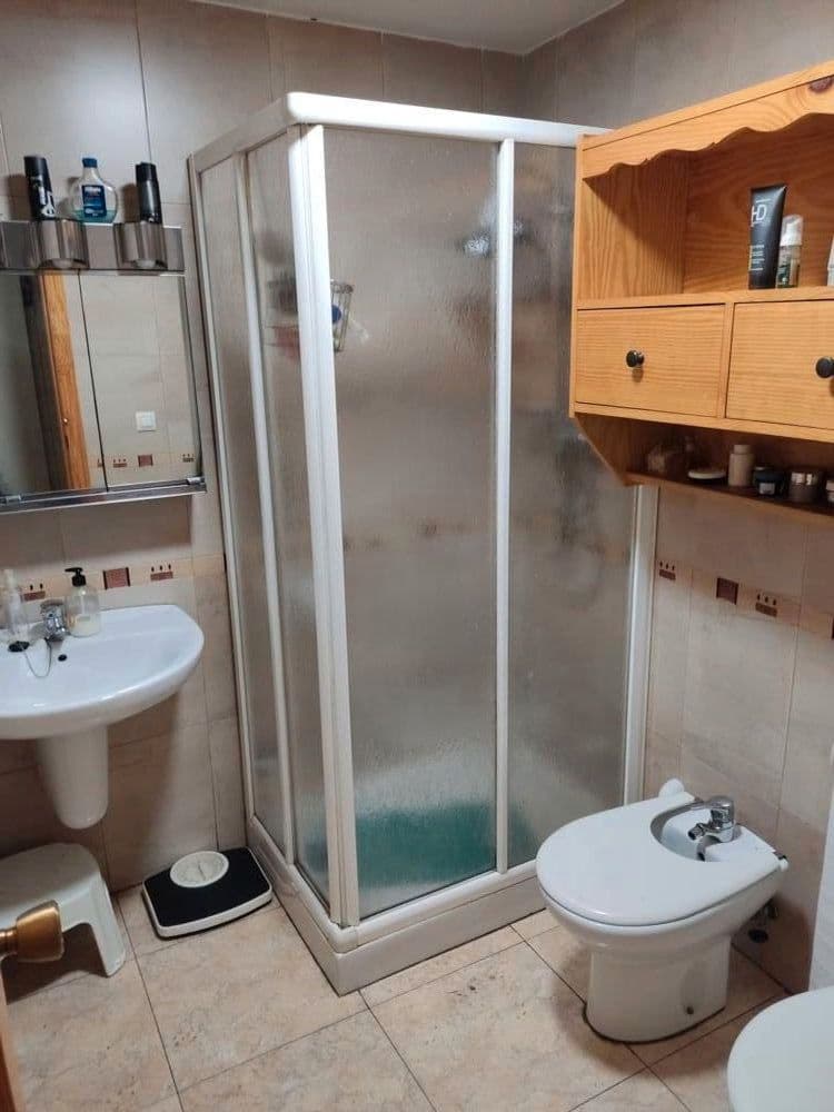 Commercial for sale in Castello de la Plana - € 400,000 (Ref: 9502879)