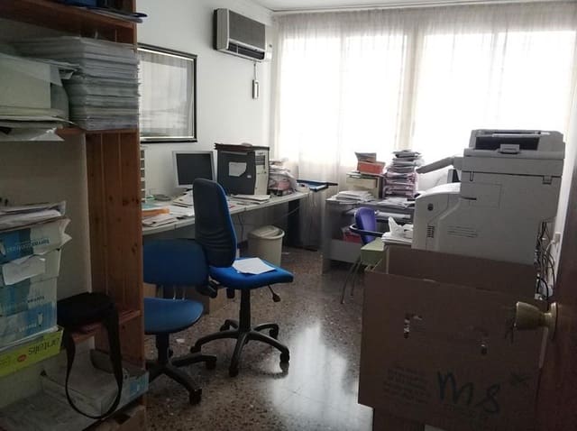 Office for sale in Centro, Castelló de la Plana - € 95,000 (Ref: 9502880)