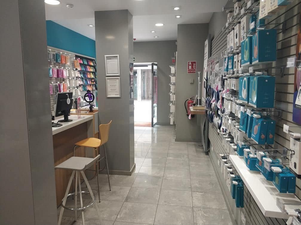 Commercial for rent in Castello de la Plana - € 1,100 (Ref: 9502884)