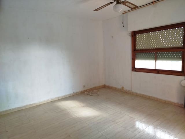 5 bedroom Villa for sale in El Grau de Castelló, Castelló de la Plana with pool - € 295,000 (Ref: 9502885)