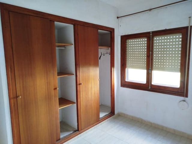 5 bedroom Villa for sale in El Grau de Castelló, Castelló de la Plana with pool - € 295,000 (Ref: 9502885)