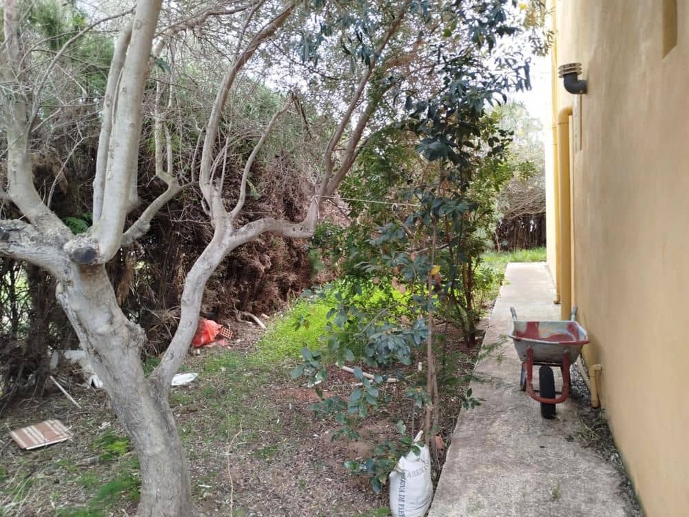 5 bedroom Villa for sale in Castello de la Plana with pool - € 295,000 (Ref: 9502885)