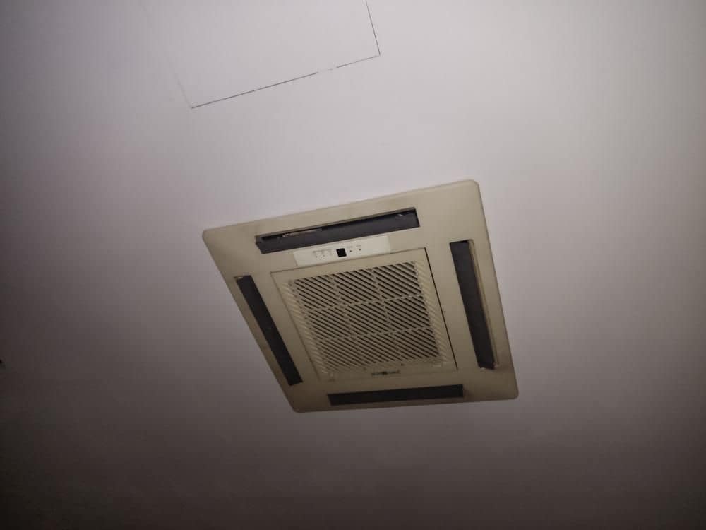 Commercial for sale in Castello de la Plana - € 140,000 (Ref: 9502889)