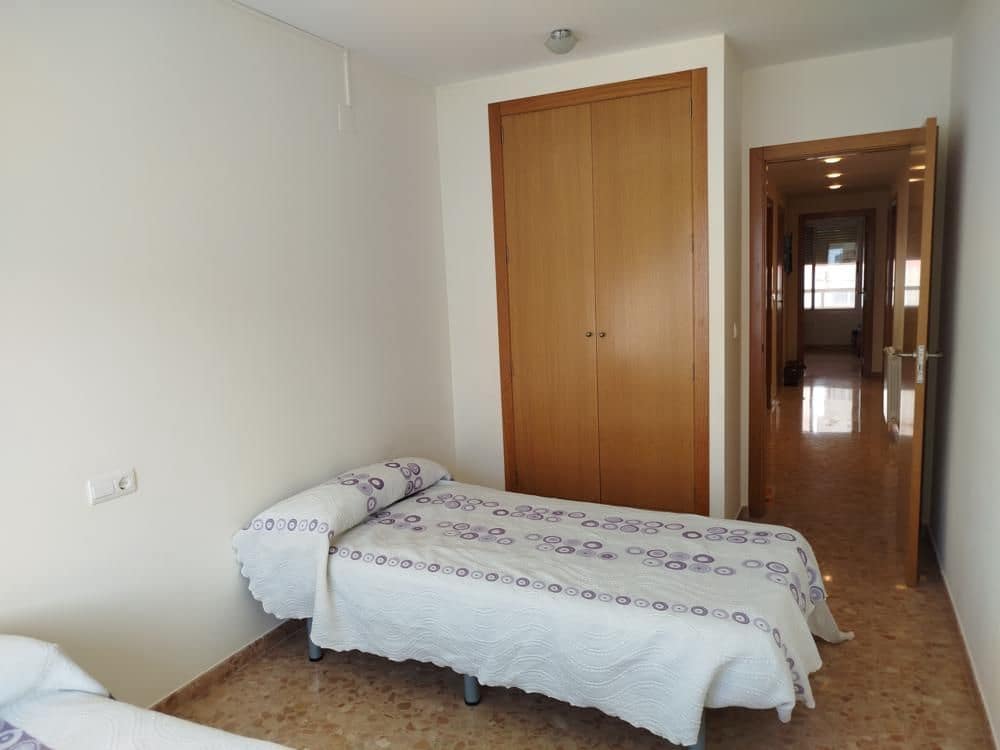 4 bedroom Flat for sale in Castello de la Plana - € 250,000 (Ref: 9502893)