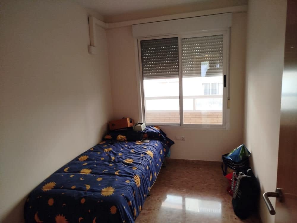 4 bedroom Flat for sale in Castello de la Plana - € 250,000 (Ref: 9502893)