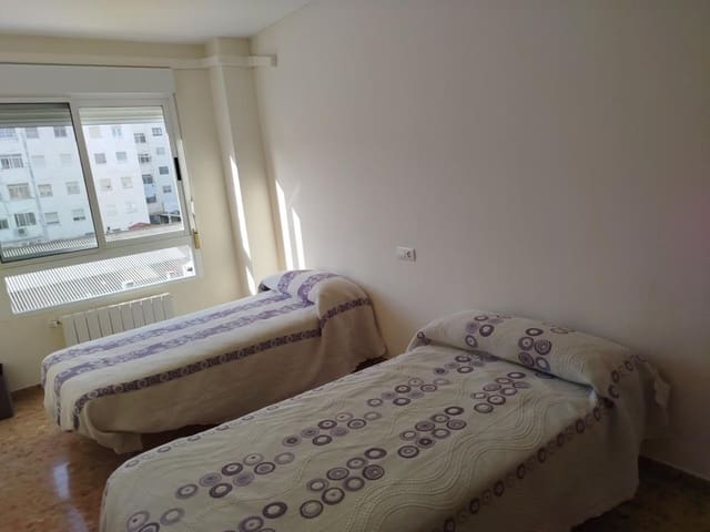 4 slaapkamer Flat te koop in Este, Castelló de la Plana - € 250.000 (Ref: 9502893)