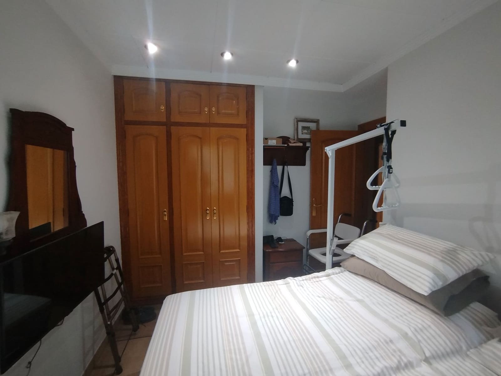 5 bedroom Villa for sale in Castello de la Plana with pool garage - € 725,000 (Ref: 9502905)