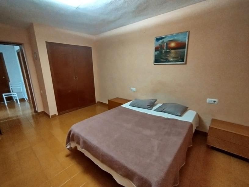 6 Zimmer Villa zu verkaufen in Oropesa  - 350.000 € (Ref: 9502906)