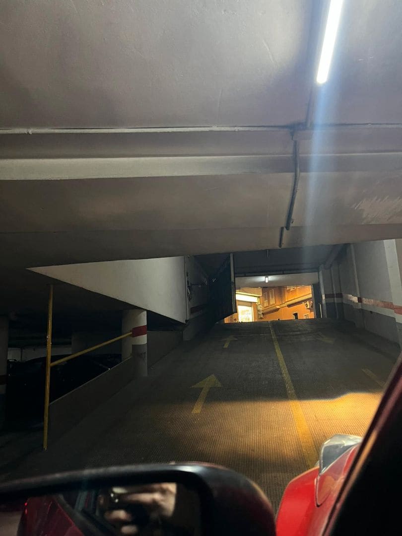 Garage til leje i Castello de la Plana - € 100 (Ref: 9502908)