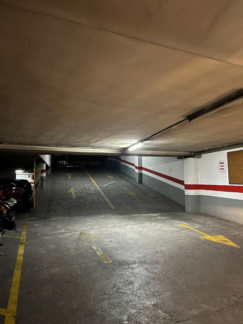 Garage til leje i Castello de la Plana - € 100 (Ref: 9502908)