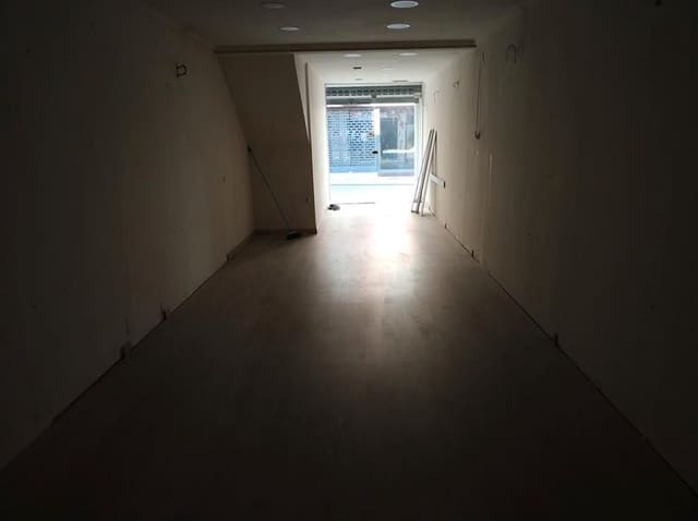 Commercial for rent in Centro, Castelló de la Plana - € 550 (Ref: 9502910)