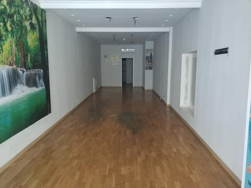 Commercial for rent in Castello de la Plana - € 700 (Ref: 9502911)