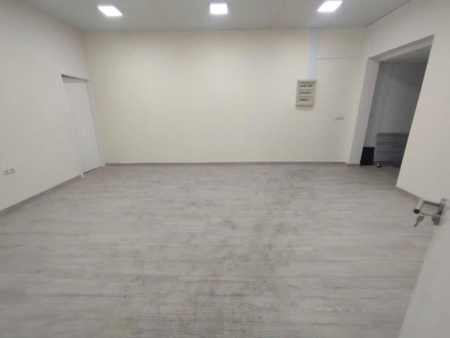 Kommersiell til salgs i Sur, Castelló de la Plana - € 169 900 (Ref: 9506247)