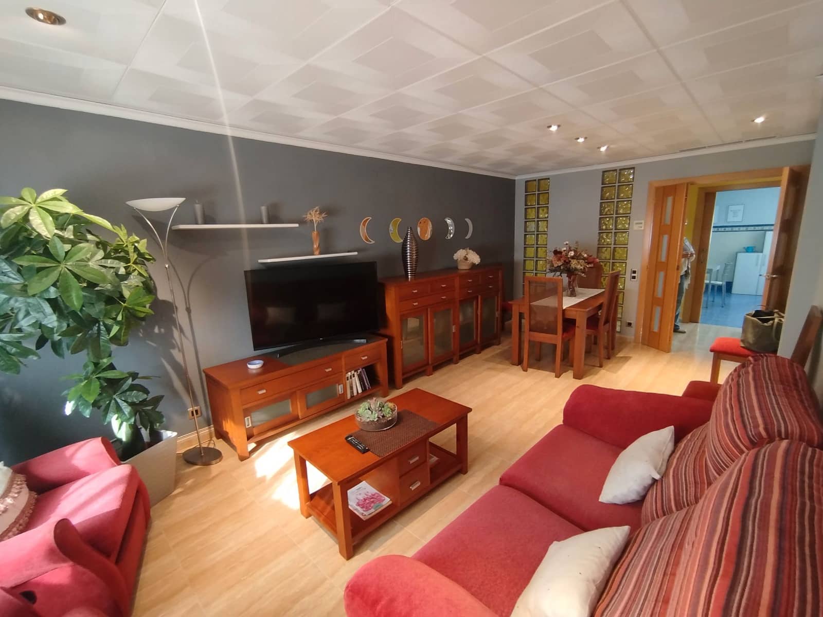 3 bedroom Flat for rent in Castello de la Plana with garage - € 800 (Ref: 9506583)